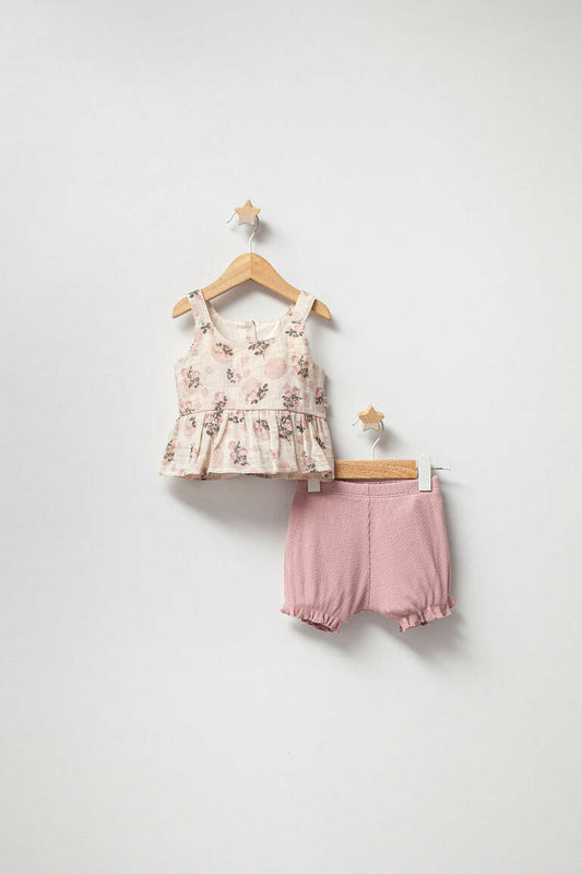 TWO-PIECE SET WITH FLORAL DESIGN